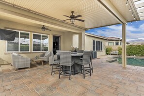 Covered Patio with Fire Place Table