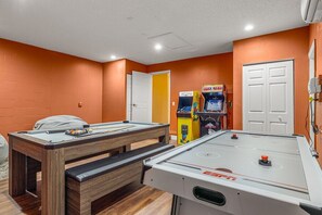Epic game room