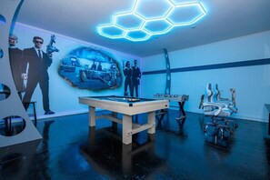 Spielezimmer