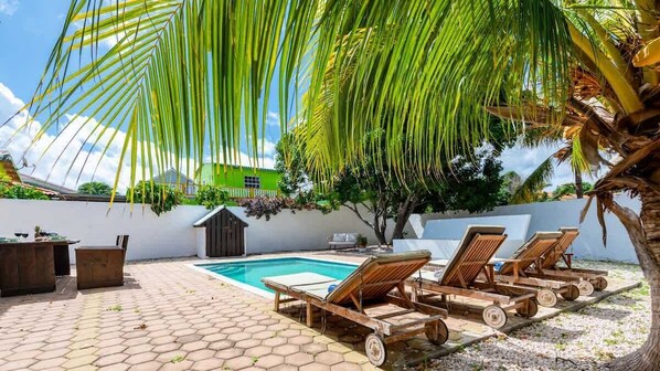 3 bedroom villa with private pool and lounging area for vacation rental in Curacao - Photo 21