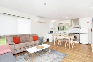 Living Room (1)
