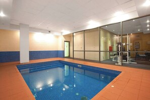 The residents’ pool allows you to take a moment for yourself, with a morning or afternoon dip.
