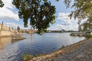 Esterni