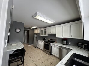 Kitchen (1)