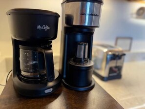 Kaffee und/oder Kaffeemaschine