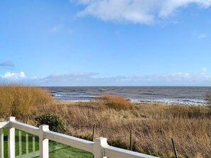 View | Paul Jones Bay 82 - Bonnie Escapes, Southerness