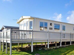 Exterior | Paul Jones Bay 82 - Bonnie Escapes, Southerness