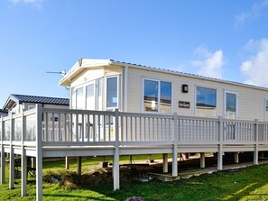 Exterior | Paul Jones Bay 82 - Bonnie Escapes, Southerness