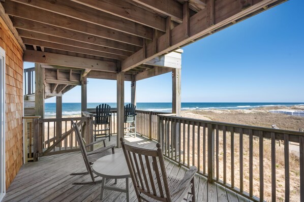 SC04: Sand Castle 4 | Living Area- Deck Access with Ocean Views!