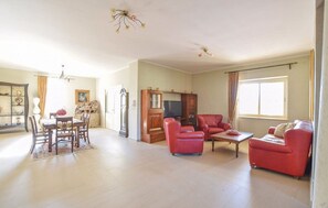 Autumn, Living Room, Spring, Summer