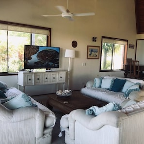 Oversize comfy lounge