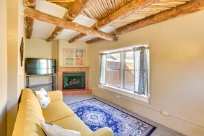 Living Room | Split-Unit Heating