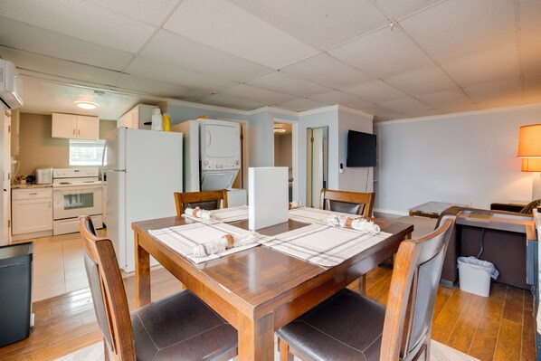 Las Vegas Vacation Rental | 1BR | 1BA | 680 Sq Ft | Step-Free Access