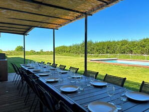 Outdoor dining
