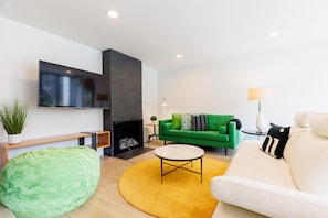 This charming townhouse is the perfect spot to kick off your beach vacation
