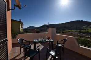 Autumn, Balcony / Terrace / Patio, Spring, Summer