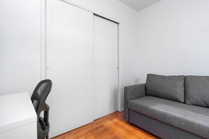 2-Bedroom2(5)