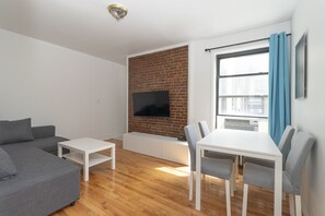 2-LivingRoom(1)