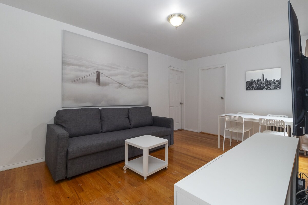 Upper East Cozy Two Bedrooms near Museum Mile & Central Park