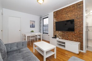 2-LivingRoom(1)