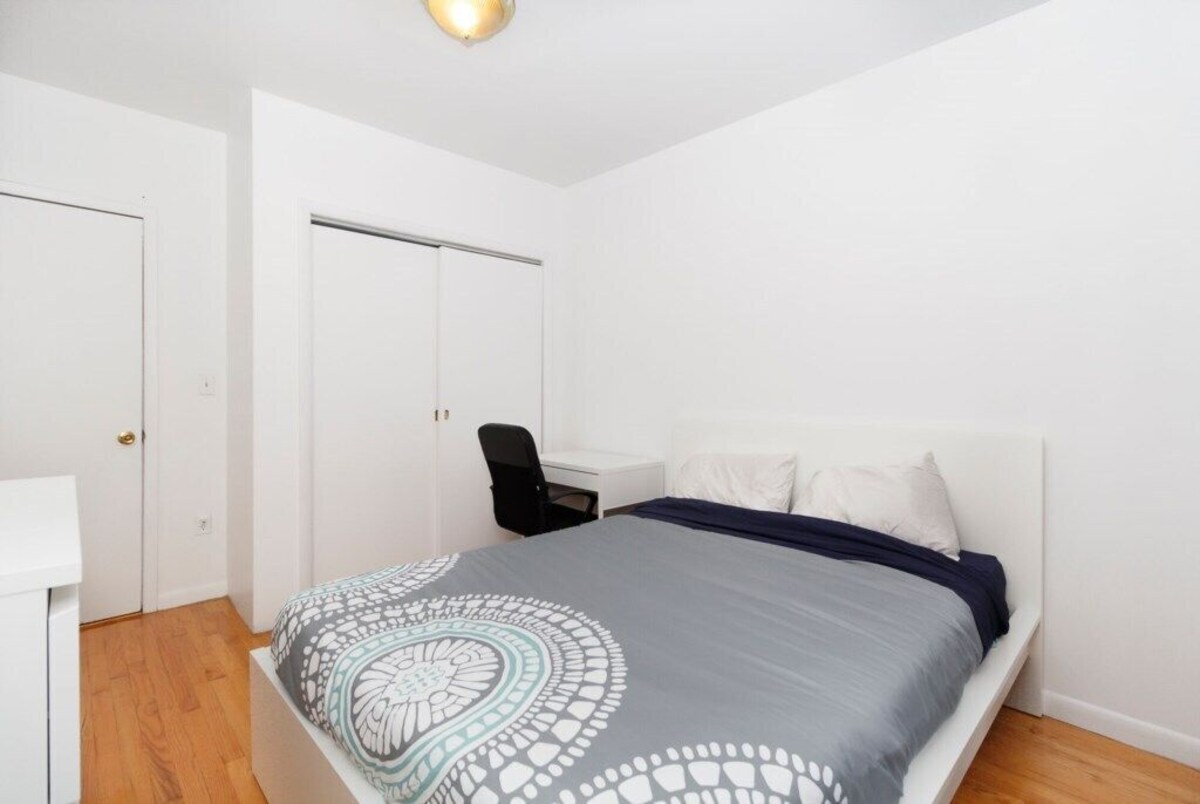 Stylish 2 BR on the Upper East Side
