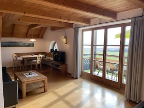 Ferienwohnung Rimsting-Essecke und Balkontüre