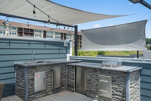 Rooftop Outdoor Kitchen