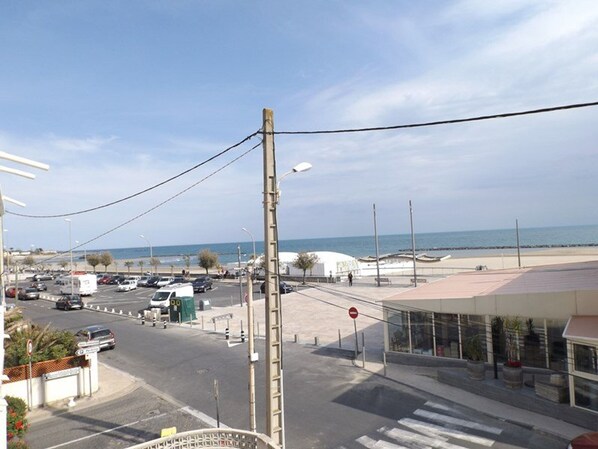 Beach/ocean view