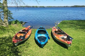 Three kayaks are ready for you! Launch right from the back yard.   Adult and child size life jackets are provided, but please feel free to bring your own for a perfect fit. *please note that a signed liability waiver is required to use watercraft.*