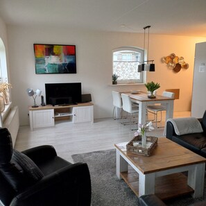 Wohn-/Eßzimmer