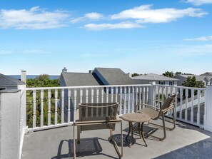Rooftop Sundeck