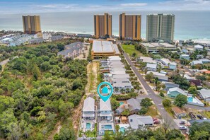 Gulf Breeze Getaway is conveniently located within walking distance to the beach, making it the perfect destination for seaside adventures and relaxation.