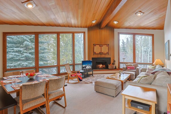 Dining Room & Living Room With Fireplace