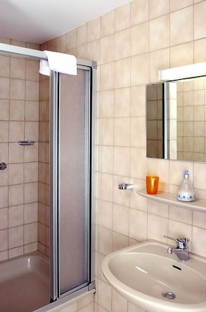 Einzelzimmer mit 12 qm