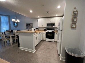 Kitchen with Full Size Appliances