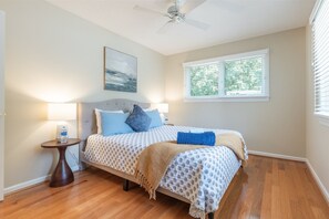 Second bedroom with queen bed.