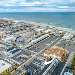 This landmark features proximity to boardwalk and beach