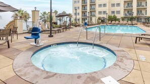 Club Wyndham Oceanside Pier Resort_2.jpg