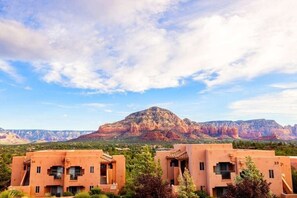Hilton Vacation Club Sedona Summit_3.jpg