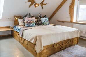 Studio Loft, king size bed, custom made at Guesthouse Sabine