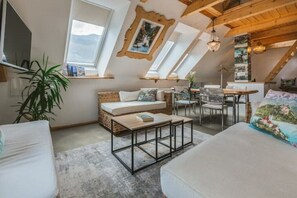 Studio Loft, Guesthouse Sabine, cozy and comfortabe sitting and living/lounge 