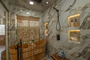 Primary Bathroom/Japanese Soaking Tub 1