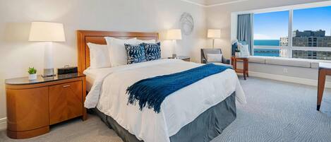 Sleek Studio Steps from the Sand: Immerse yourself in the Miami Beach lifestyle with this sleek studio just moments away from the sandy shores. Enjoy the perfect blend of coastal relaxation and urban excitement.