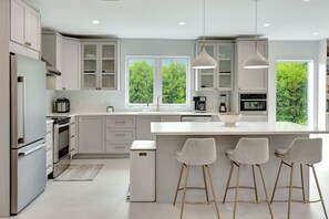 Modern Culinary Sanctuary: Fully Equipped Kitchen Delight