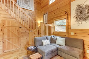 Living Room | Free WiFi