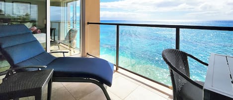 Unit 403 - Refreshing ocean breezes and breathtaking, unobstructed ocean views