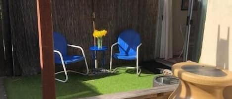 The Hideaway Patio