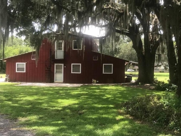 Barn apartment 1
