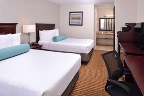 Unit with 2 Double size beds. Exact unit will be assigned upon arrival. Views, colors and decor may vary.