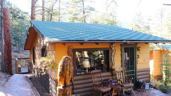 Cabin3Front